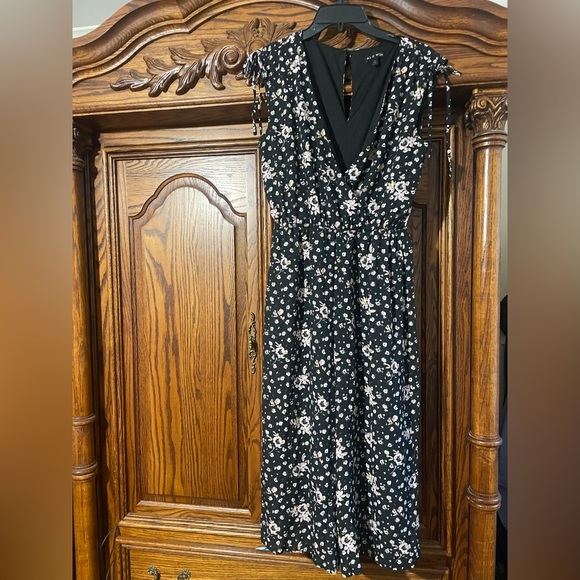 As U Wish Classic Black Floral Pant Suit Tie Sleeveless - Picture 1 of 6